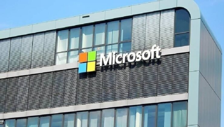 Microsoft, İngiltere'de 30 milyar dolar yatırım yapacak