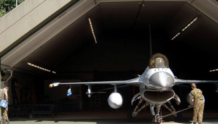F-16'lar hangarda yatıyor! Orduda uçakları kullanacak pilot yok