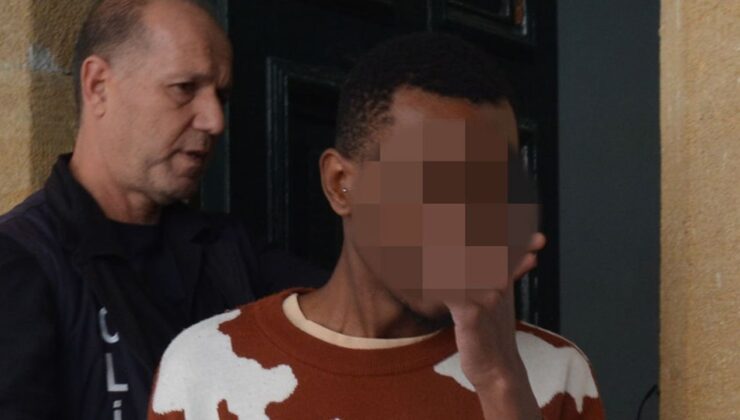 Haspolat’ta Ehliyetsiz ve İzinsiz Araç Kullanan Öğrenci Kazaya Karıştı